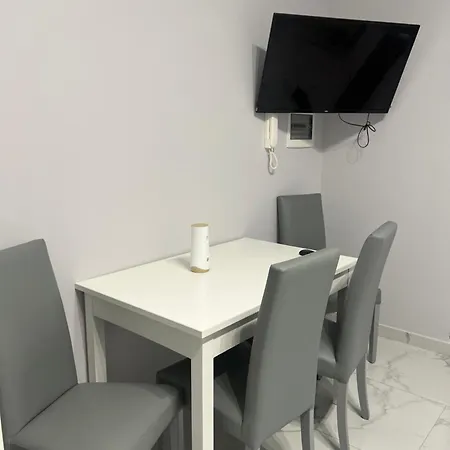 Ercole A 100 Metri Dalla Stazione Di Via Nocera Apartment Castellammare di Stabia